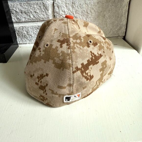 San Francisco Giants MLB New Era 59Fifty On-Field Baseball Cap Hat Desert Camo - Picture 3 of 7